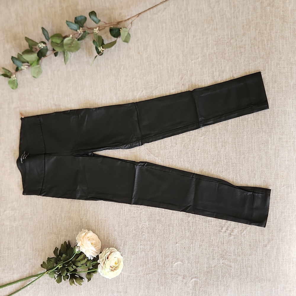 Chic and Sexy Black Pleather Le Chateau Pants 💎